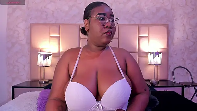 Darnellqueen online show from 25, 1, 2025