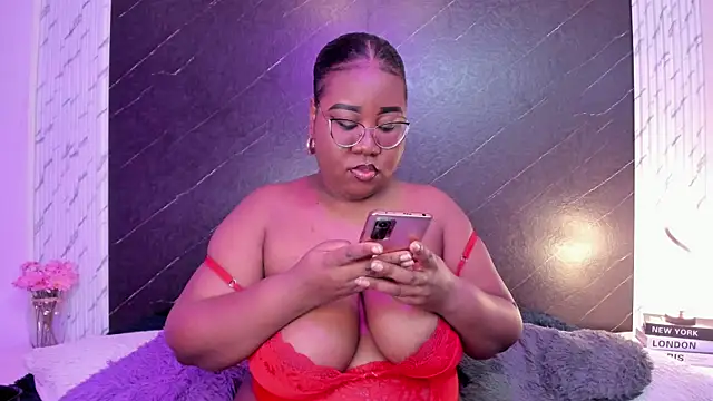 Darnellqueen online show from 9, 10, 2025