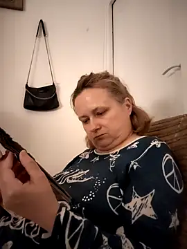 Snapshot of She-devilx chatting on 7, 5, 2026 She-devilx online show from 7, 5, 2026
