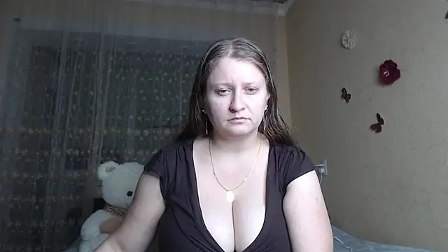 Snapshot of CumCpl chatting on 18, 10, 2025 CumCpl online show from 18, 10, 2025