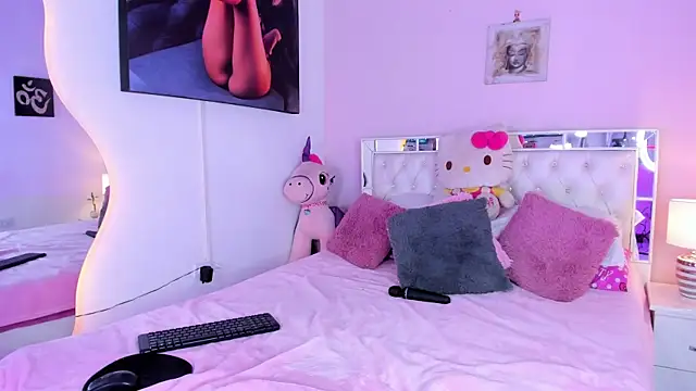 Candace Hill1 online show from 1, 2, 2025