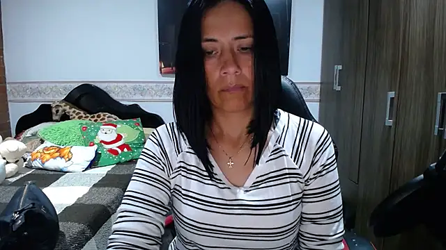 Snapshot of sharoon_cheerry chatting on 1, 7, 2026 sharoon cheerry online show from 1, 7, 2026