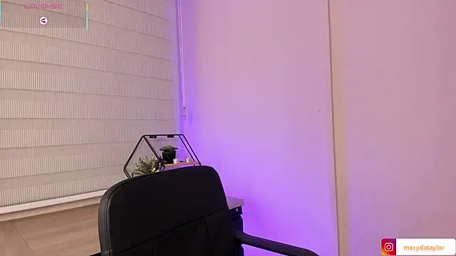 MERIDA TAYLOR online show from 13, 2, 2025