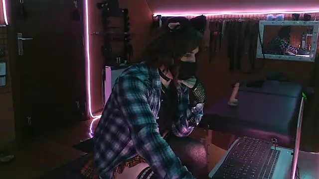 Snapshot of Ginny-the-bdsm-nympho chatting on 15, 3, 2026 Ginny-the-bdsm-nympho online show from 15, 3, 2026