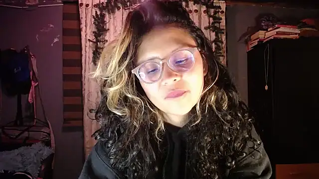 Hathorlove online show from 13, 1, 2026