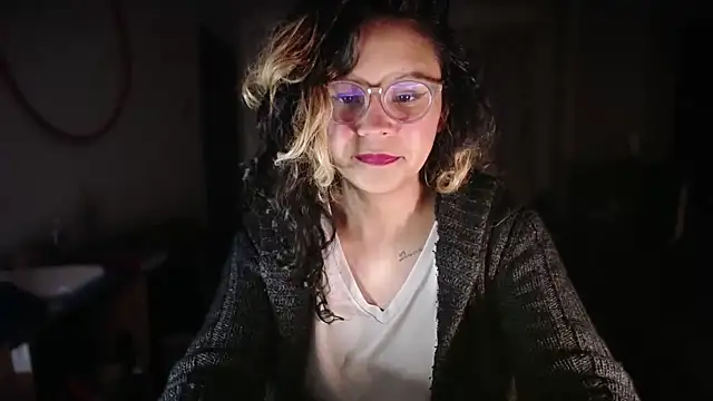 Hathorlove online show from 5, 4, 2026