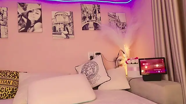 NaomiBlack35 online show from 13, 11, 2025