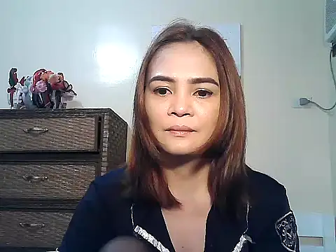 Kisses-13 online show from 18, 9, 2025