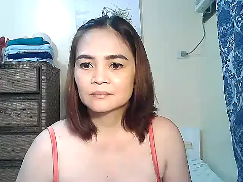 Kisses-13 online show from 16, 4, 2026