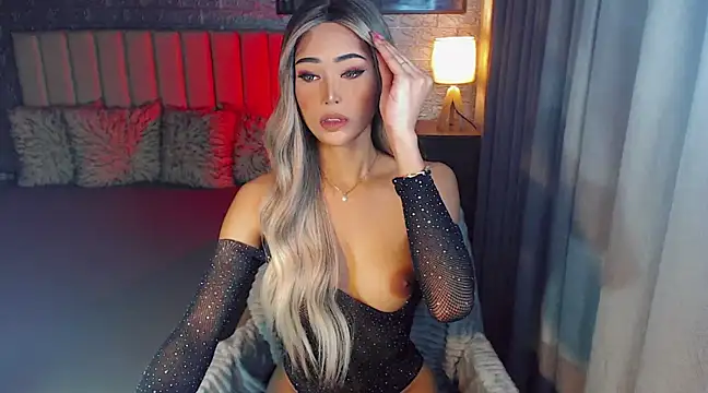 Miss Amandaversace online show from 12, 2, 2025