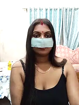 Queen Dolly online show from 8, 12, 2024