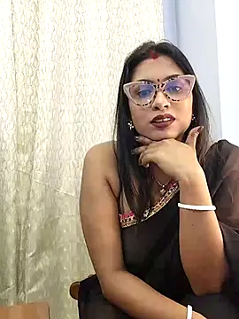 Queen Dolly online show from 24, 10, 2025