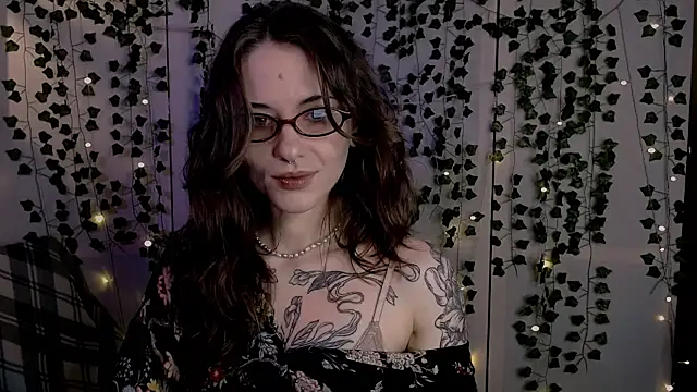 Snapshot of risha_laas chatting on 28, 5, 2026 risha laas online show from 28, 5, 2026