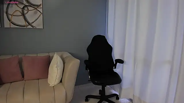 Snapshot of BrookeMiller chatting on 27, 3, 2026 BrookeMiller online show from 27, 3, 2026