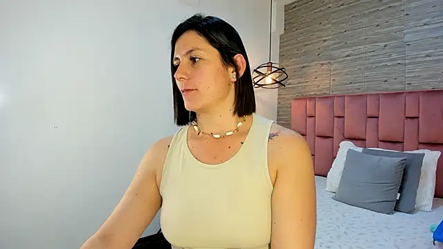 SarahDeyvis online show from 17, 3, 2025