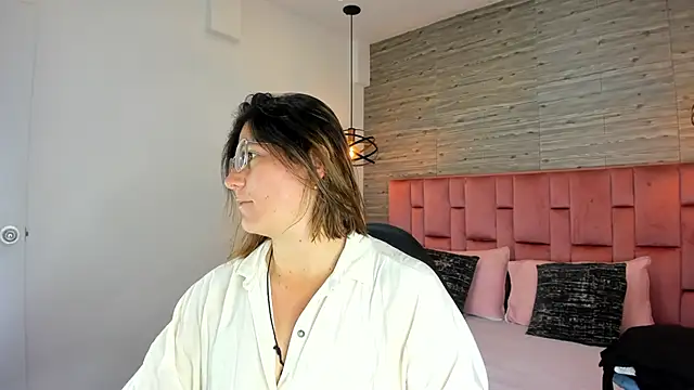 SarahDeyvis online show from 17, 9, 2025