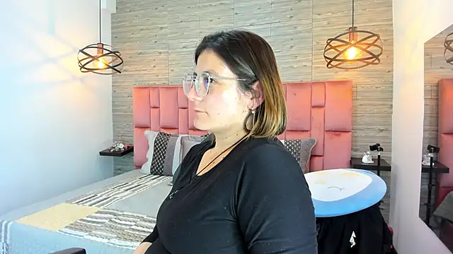 SarahDeyvis online show from 2, 10, 2025