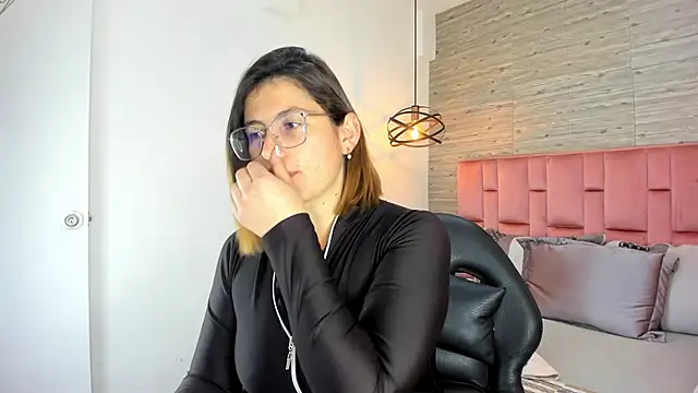 SarahDeyvis online show from 21, 10, 2025