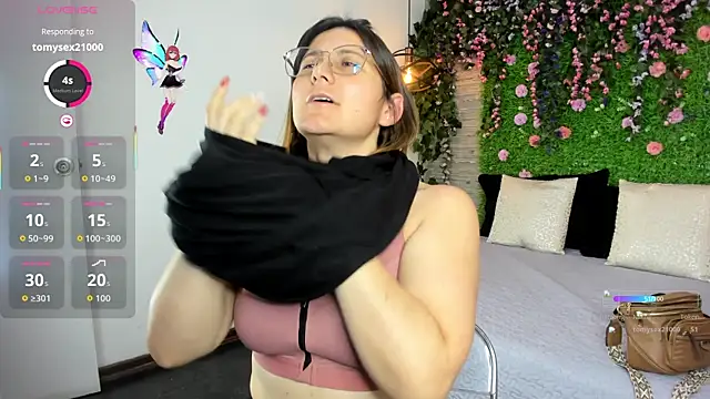 SarahDeyvis online show from 18, 11, 2025