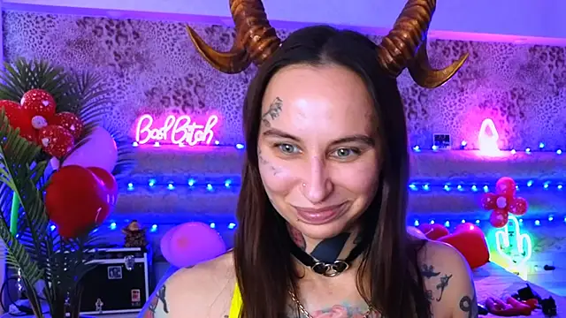 Cool Freak  online show from 15, 2, 2025