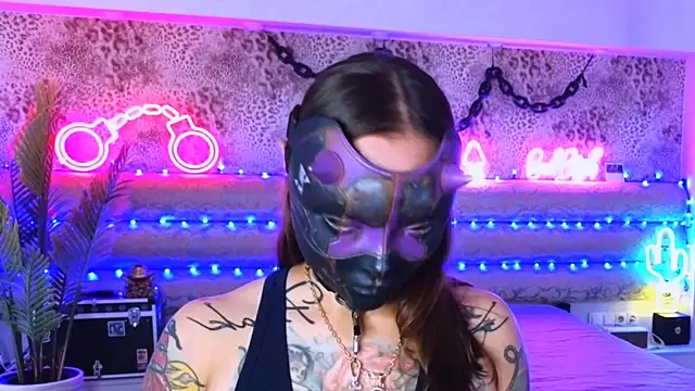 Cool Freak  online show from 6, 10, 2025