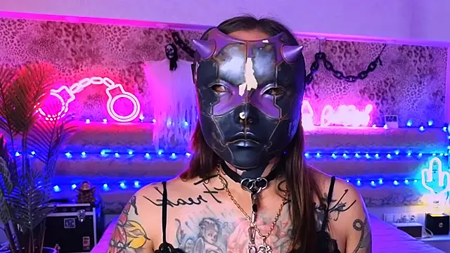 Cool Freak  online show from 19, 10, 2025