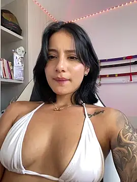 Snapshot of Ale_Lewis chatting on 23, 2, 2025 Ale Lewis online show from 23, 2, 2025