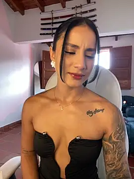 Snapshot of Ale_Lewis chatting on 12, 9, 2025 Ale Lewis online show from 12, 9, 2025