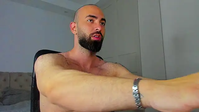 Snapshot of MichaelMasterss chatting on 7, 5, 2026 MichaelMasterss online show from 7, 5, 2026