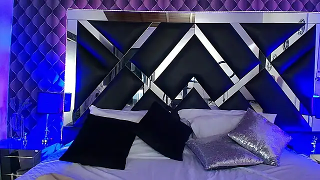 victoriaa lee  online show from 26, 11, 2025