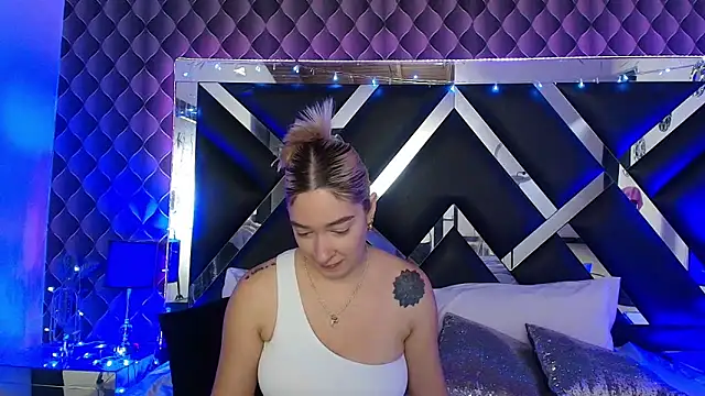 victoriaa lee  online show from 9, 4, 2026