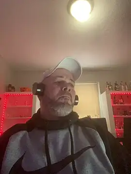 Snapshot of Cristian-Brayan chatting on 9, 2, 2025 Cristian-Brayan online show from 9, 2, 2025