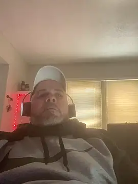 Snapshot of Cristian-Brayan chatting on 9, 2, 2025 Cristian-Brayan online show from 9, 2, 2025