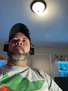 Snapshot of Cristian-Brayan chatting on 27, 2, 2025 Cristian-Brayan online show from 27, 2, 2025