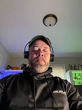 Snapshot of Cristian-Brayan chatting on 11, 3, 2025 Cristian-Brayan online show from 11, 3, 2025