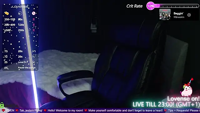 strawberry muffin online show from 3, 2, 2025