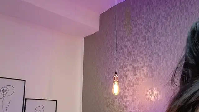 Alexa Thaylor  online show from 5, 1, 2026