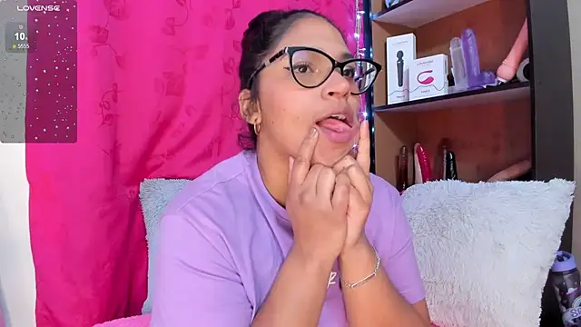 Snapshot of iriss_25 chatting on 27, 1, 2025 iriss 25 online show from 27, 1, 2025