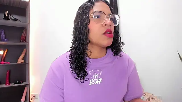 Snapshot of iriss_25 chatting on 17, 3, 2025 iriss 25 online show from 17, 3, 2025