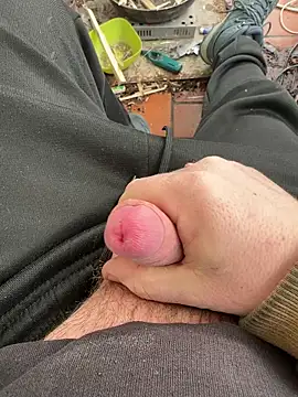 Snapshot of kleinerAlex chatting on 2, 3, 2026 kleinerAlex online show from 2, 3, 2026