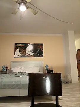 Naomisroom online show from 14, 1, 2025