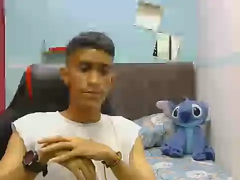 Snapshot of Angelstripboy chatting on 16, 6, 2026 Angelstripboy online show from 16, 6, 2026