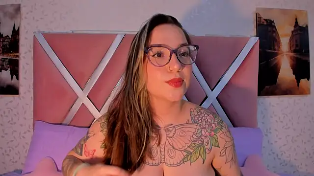 Snapshot of DEVA_BLUE_ chatting on 17, 5, 2026 DEVA BLUE online show from 17, 5, 2026