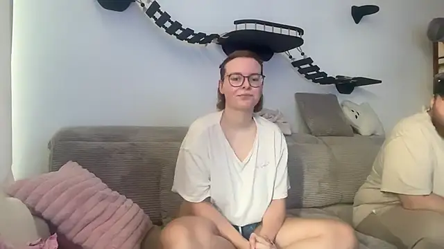 Snapshot of LucyFoxLulu chatting on 5, 7, 2026 LucyFoxLulu online show from 5, 7, 2026
