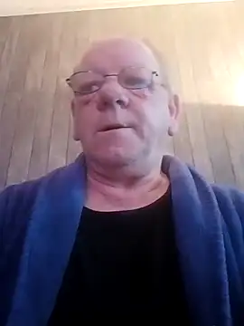 Snapshot of Kuschelb chatting on 13, 4, 2026 Kuschelb online show from 13, 4, 2026