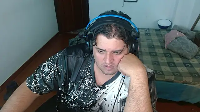 Snapshot of altairstudiosvip_ chatting on 3, 12, 2024 altairstudiosvip  online show from 3, 12, 2024