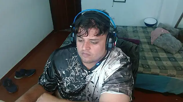 Snapshot of altairstudiosvip_ chatting on 3, 12, 2024 altairstudiosvip  online show from 3, 12, 2024