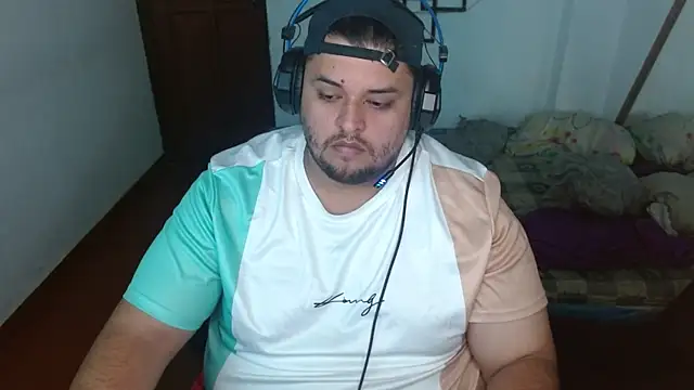 Snapshot of altairstudiosvip_ chatting on 21, 12, 2024 altairstudiosvip  online show from 21, 12, 2024