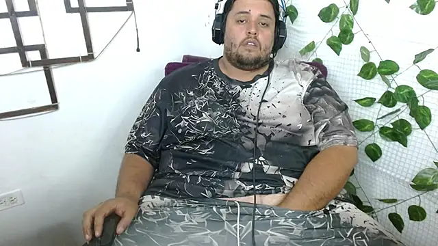 Snapshot of altairstudiosvip_ chatting on 30, 9, 2025 altairstudiosvip  online show from 30, 9, 2025