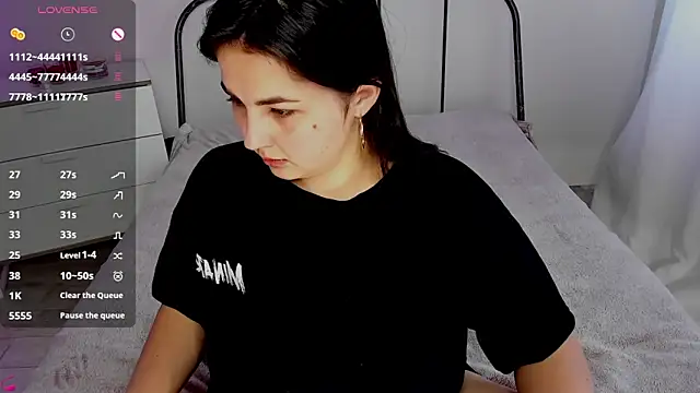 Snapshot of Talla_a chatting on 6, 6, 2026 Talla a online show from 6, 6, 2026